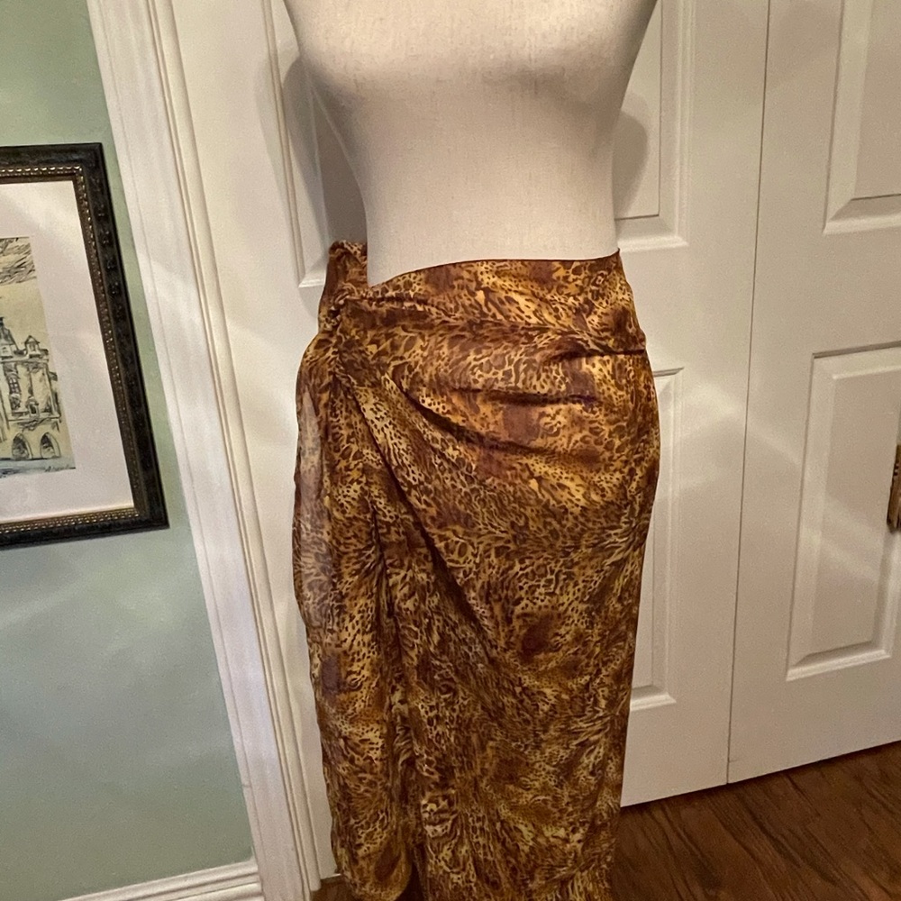 Wrap or sarong - Picture 3 of 8